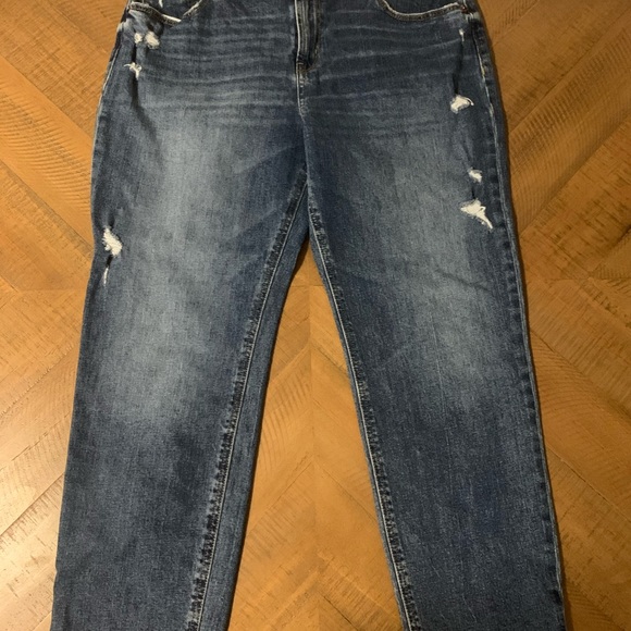 Old Navy Distressed Boyfriend Mid Rise Jeans Sz 12 - Picture 3 of 8